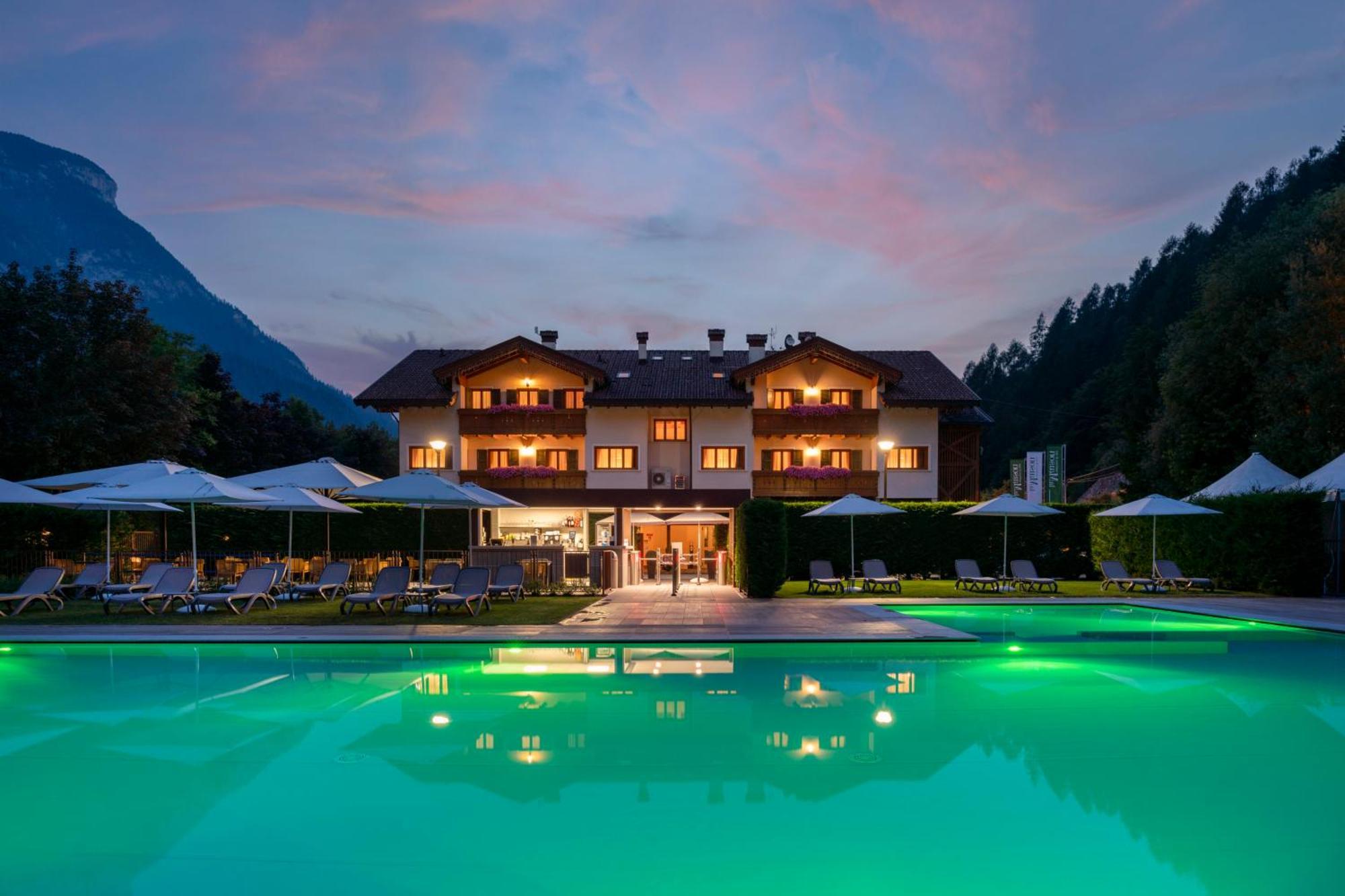 Hotel La Maison Wellness & Spa アッレゲ エクステリア 写真