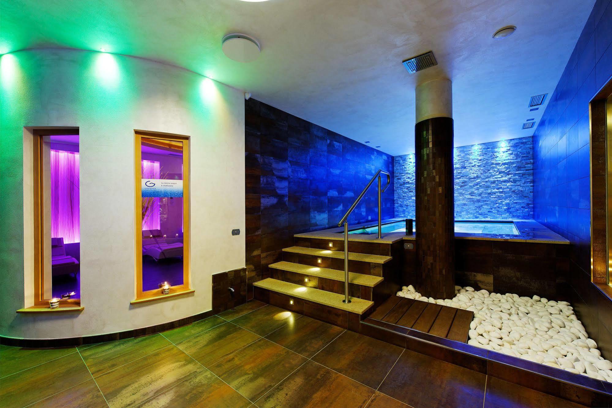 Hotel La Maison Wellness & Spa アッレゲ エクステリア 写真